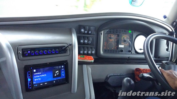 Dashboar Kemudi Bus Pariwisata Indo Trans