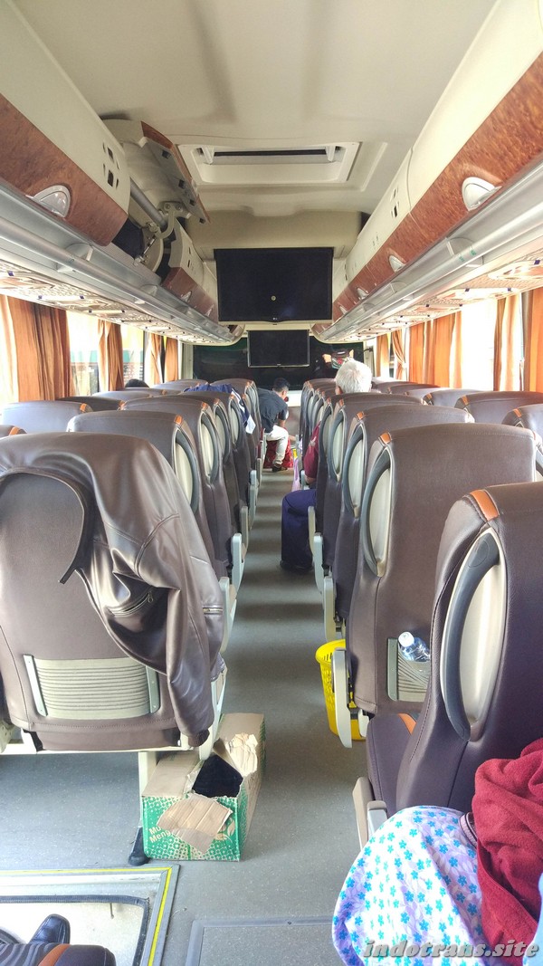 Penampakan 2 Led Tv Di Bus Indo Trans
