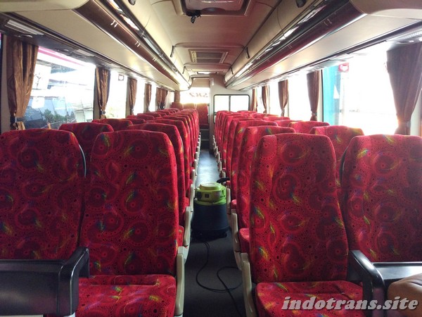 Seat 2 2 Bus Wisata Indo Trans